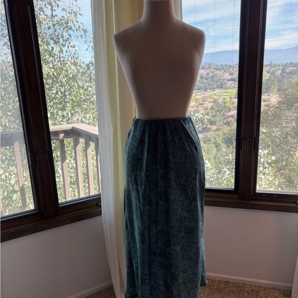 Green silky midi skirt
